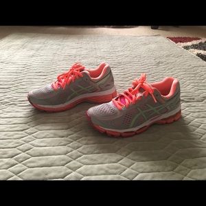 ASICS gel Kayano 22 size 5.5